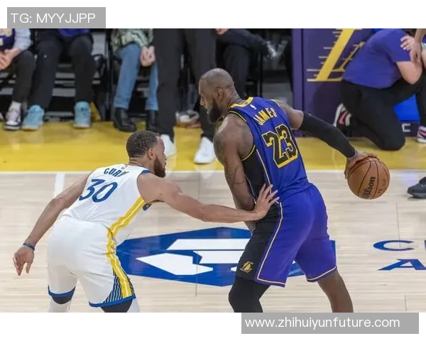 勇士与马刺激战三十分钟NBA2017年3月30日精彩回顾与分析